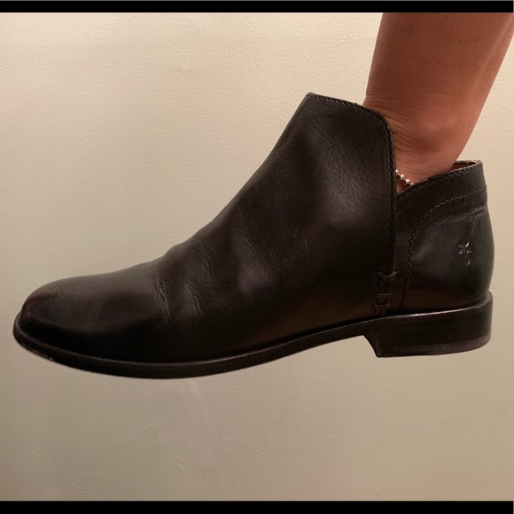 frye elyssa shootie black